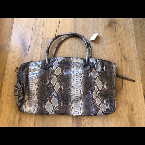 Faux snakeskin tote new - Picture 2 of 3